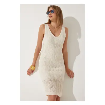 Happiness İstanbul Women's Cream V-Neck Summer Knitwear Dress