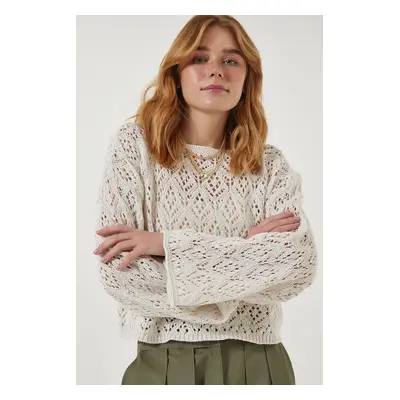 Happiness İstanbul Women's Cream Boat Neck Openwork Seasonal Crop Knitwear Sweater