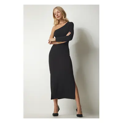 Happiness İstanbul Women's Black Slit One-Shoulder Sandy Dress