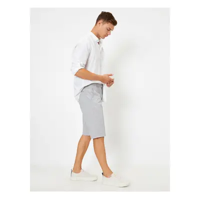 Koton Men's Gray Solid Color Gabardine Chino Shorts