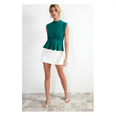 Trendyol Green Crew Neck Sleeveless Woven Blouse