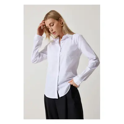 Happiness İstanbul Women's White Slim Fit Lycra Poplin Office Shirt