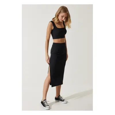 Happiness İstanbul Women's Black Strappy Crop Pencil Skirt Knitted Set