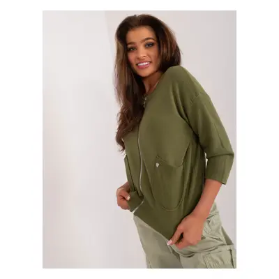 Khaki cardigan s kapsami a 3/4 rukávy