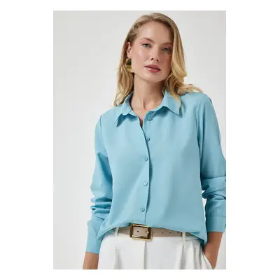 Happiness İstanbul Women's Turquoise Soft Textured Basic Shirt