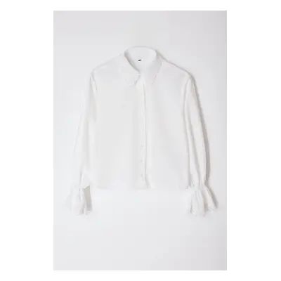 Trendyol Ecru Regular Fit Woven Shirt with Lace Detail on Sleeves and Collar