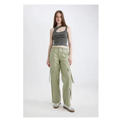 DEFACTO Gabardine Trousers Wide Leg Wide Leg Cargo Pocket Elastic Waist Buttoned Standard Length