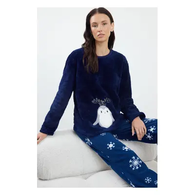 Trendyol Navy Blue Animal and Winter Patterned Wellsoft Winter Knitted Pajama Set