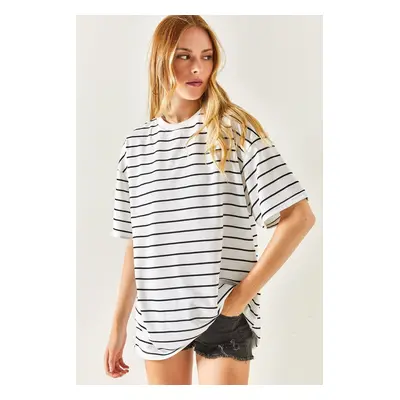 Olalook Women's White Striped Thread Oversize Unisex T-Shirt