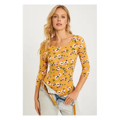 Cool & Sexy Women's Mustard Floral Patterned Snap-On Body RK40