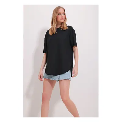 Trend Alaçatı Stili Women's Black Crew Neck Oval Cut Modal T-Shirt