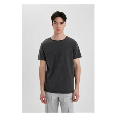 DEFACTO Regular Fit Crew Neck Short Sleeve Basic T-Shirt