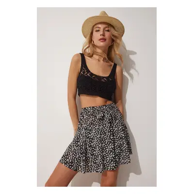 Happiness İstanbul Women's Black Floral Patterned Mini Knitted Shorts Skirt