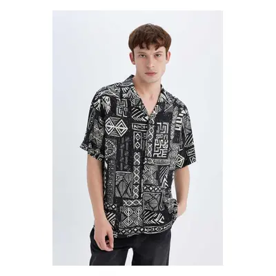 DEFACTO Regular Fit Open Collar Patterned Viscose Short Sleeve Shirt