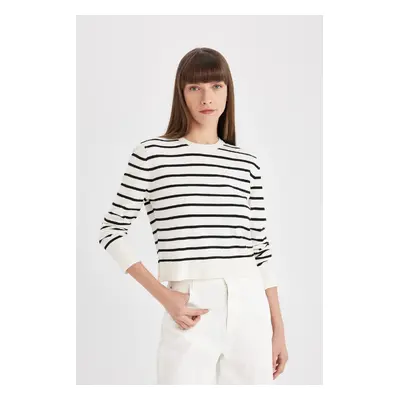 DEFACTO Regular Fit Soft Texture Crew Neck Striped Knit Sweater