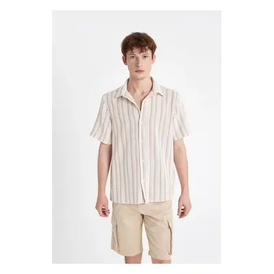 DEFACTO Regular Fit Striped Short Sleeve Shirt