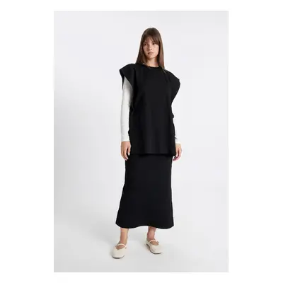 DEFACTO Regular Fit Basic Plain Maxi Black Knit Skirt