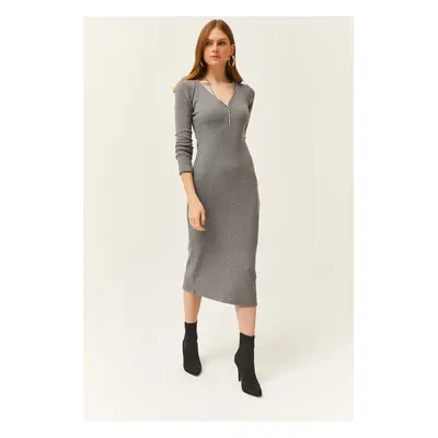 Olalook Women's Smoky V Neck Zippered Thick Ribbed Midi Dress