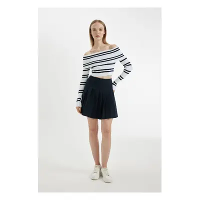 DEFACTO Coool Pleated High Waist Basic Plain Hidden Zipper Navy Blue Mini Skirt