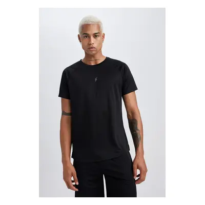 DEFACTO Black Fit Slim Fit Slim Cut Crew Neck Printed Sports Short Sleeve T-Shirt V2887az23au