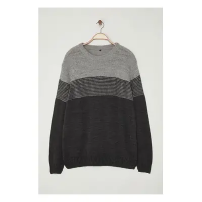 Trendyol Gray Slim Fit Crew Neck Color Block Knitwear Plus Size Sweater