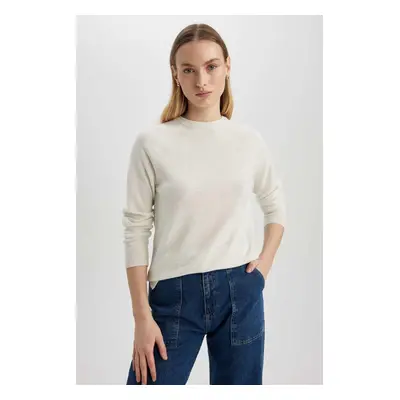 DEFACTO Regular Fit Crew Neck Basic Knitwear Sweater