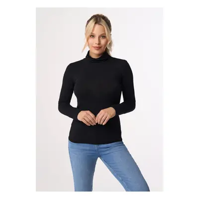 Babell Woman's Turtleneck Beverly