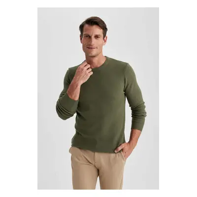 DEFACTO Slim Fit Slim Cut Crew Neck Basic Plain Knitwear Sweater