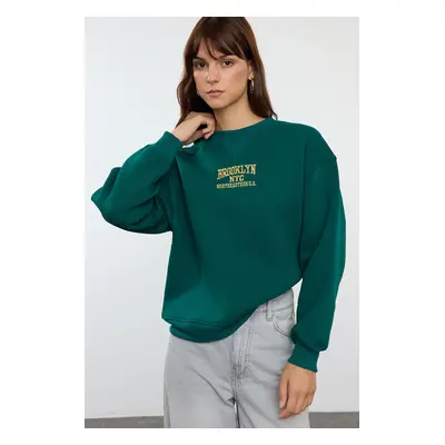 Trendyol Emerald Green Thick Polar Fleece Slogan Printed Knitted Sweatshirt