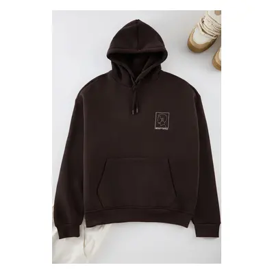 Trendyol Dark Brown Oversize/Wide Cut Hooded Fleece Embroidered Sweatshirt