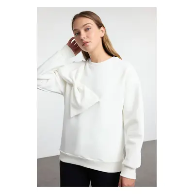 Trendyol Ecru Thin Crew Neck Ribbon Detailed Oversize/Comfortable Cut Knitted Sweatshirt