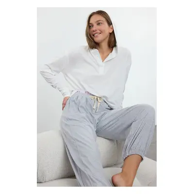 Trendyol White-Grey 100% Cotton Tie and Slogan Elastic Detailed Knitted Pajama Set