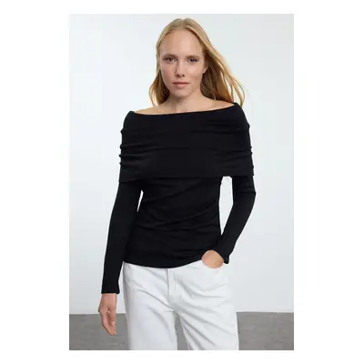 Trendyol Black Premium Yarn/Special Yarn Carmen Collar Knitwear Sweater