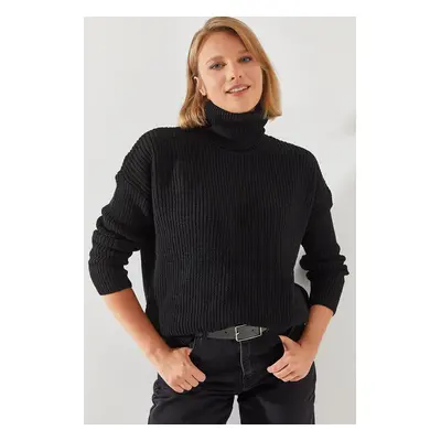 Bianco Lucci Women's Thessaloniki Sweater