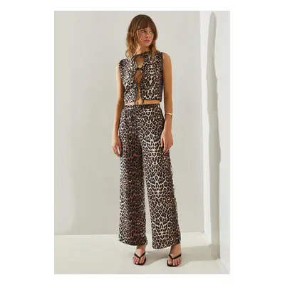 Bianco Lucci Women's Piping Detailed Leopard Patterned Vest Trousers Bottom-Top Set