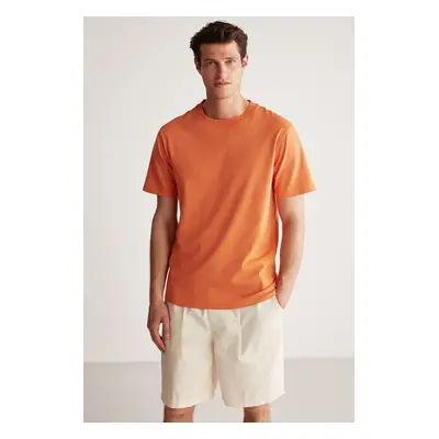 GRIMELANGE Rudy Men's 100% Organic Cotton Breathable Non-Revealing Crew Neck Basic Orange T-shir