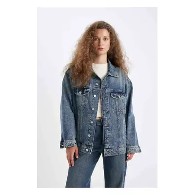 DEFACTO Oversize Wide Molded Buttoned Jean Jacket