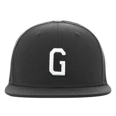 Letter Snapback G