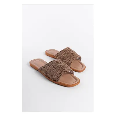 Capone Outfitters Women's Knitwear Slippers