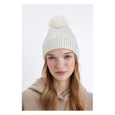 DEFACTO Women's Pompom Shiny Beanie