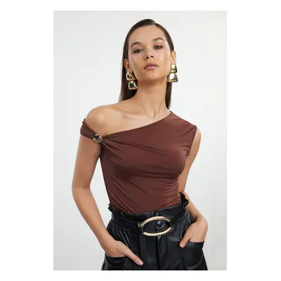 Trendyol Brown Metal Accessory Knitted Blouse