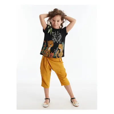 Denokids Stay Leo Girl's T-shirt Capri Pants Set