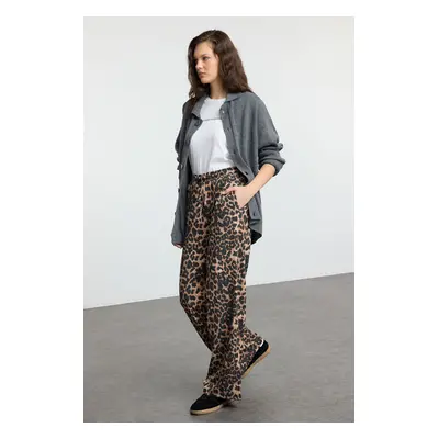 Trendyol Brown Leopard Animal Pattern Premium Wide Leg Flexible Knitted Trousers