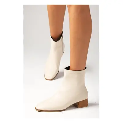 Mio Gusto Tori Beige Women's Sheepskin Für Lined, Zippered Side Boots Women's Boots with Heels.