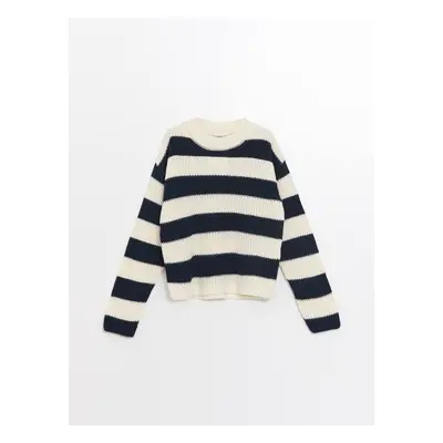 LC Waikiki Lw - Crew Neck Striped Long Sleeve Girl's Knitwear Sweater