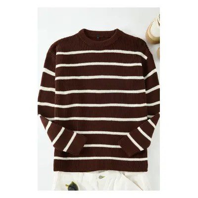 Trendyol Brown Casual Oversize Crew Neck Striped Knitwear Sweater