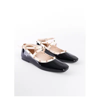 Capone Outfitters Troked Women's Ballerinas with Ankle Strap