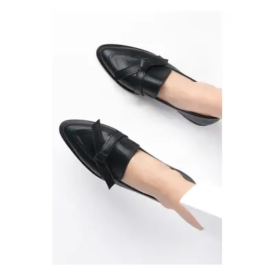 Mio Gusto Ezra Black Women's Loafers Casual Flat Shoes