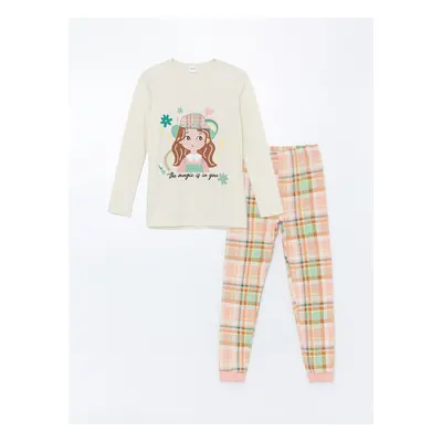 LC Waikiki Crew Neck Printed Long Sleeve Girl's Pajama Set