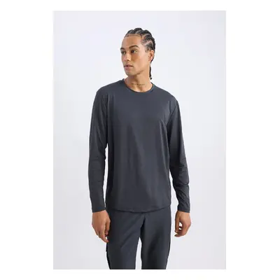 DEFACTO Fit Standard Fit Crew Neck Long Sleeve Basic Plain T-Shirt